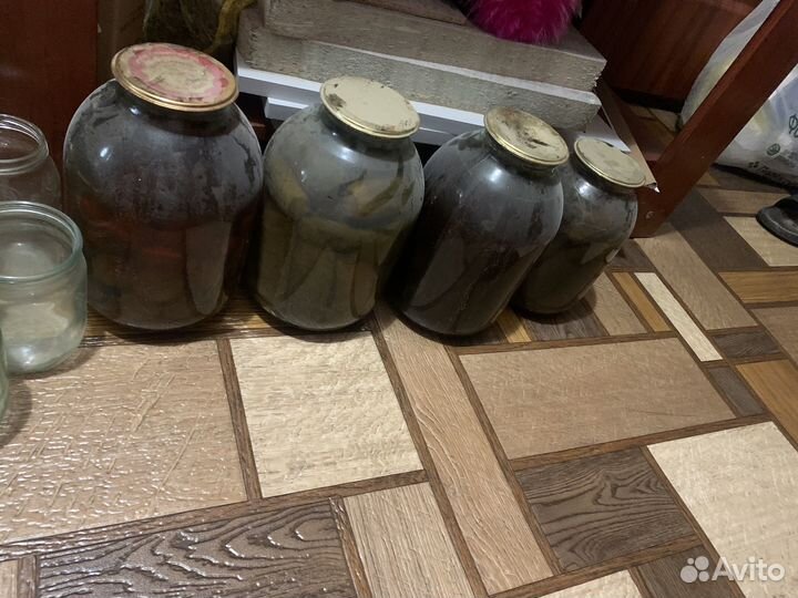 Банка стеклянная с подвала