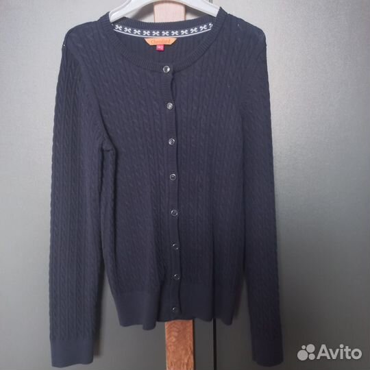 Свитер кофта