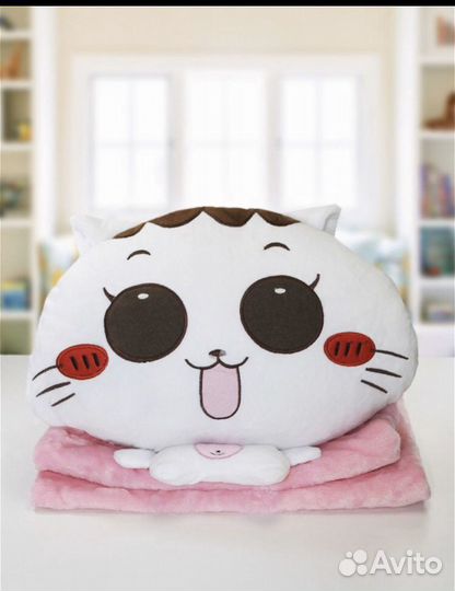 Декоративная подушка с пледом внутри