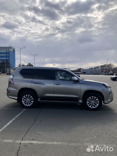 Lexus GX 4.6 AT, 2022, 10 000 км