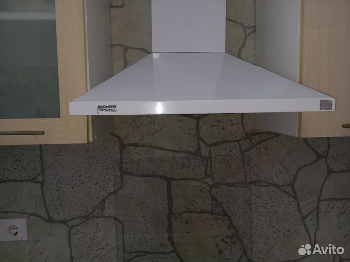 Газовая плита 4 конфорки с вытяжкой