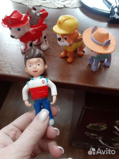 Игрушки их мультфильмов, игрушки киндер