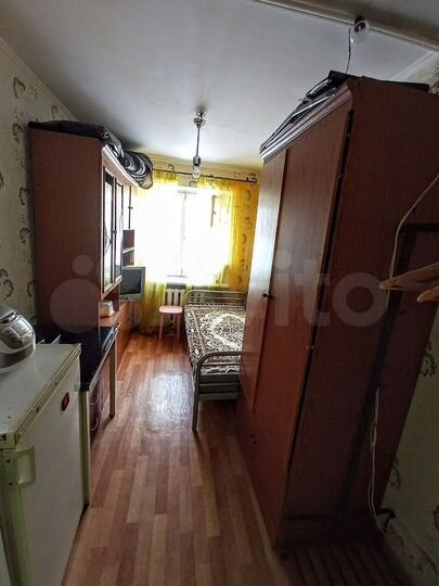 Комната 10 м² в 5-к., 3/5 эт.