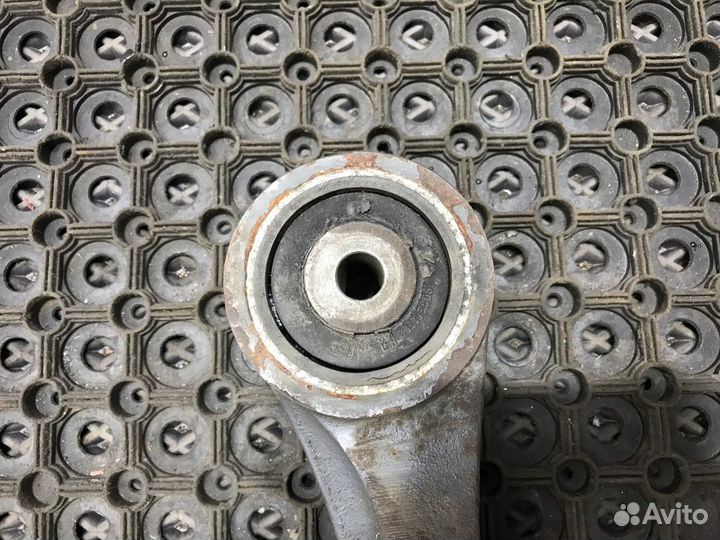 Кронштейн торсиона кабины левый