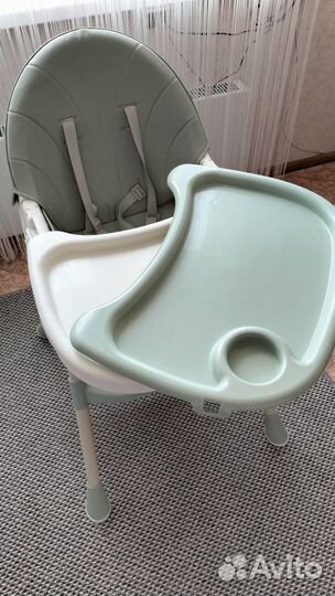 Стульчик для кормления Luxmom Q2