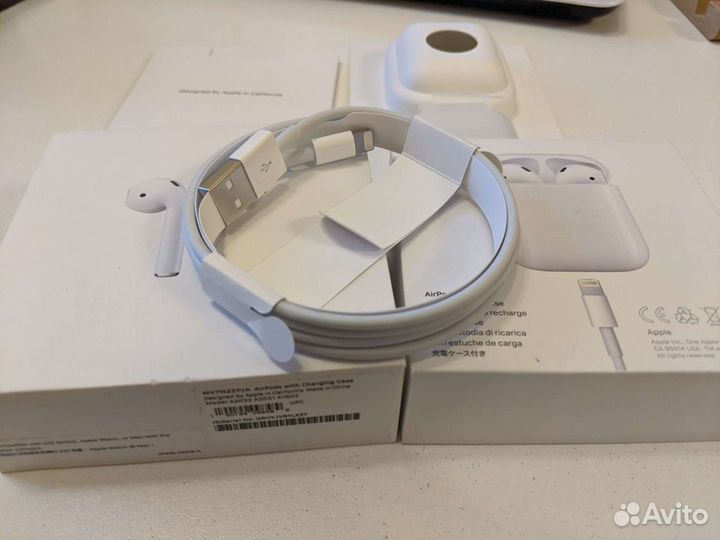 Коробка от AirPods