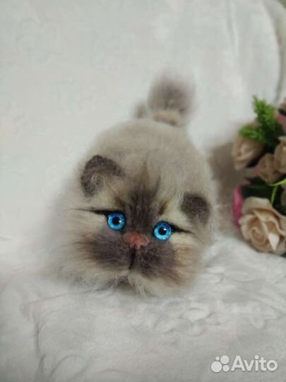 Вязаная игрушка кошка