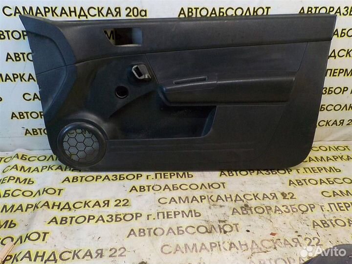 Обшивка двери передней правой Hyundai Getz 2002-2