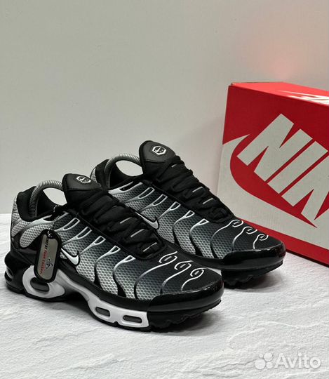 Кроссовки мужские Nike Air Max Tn Plus