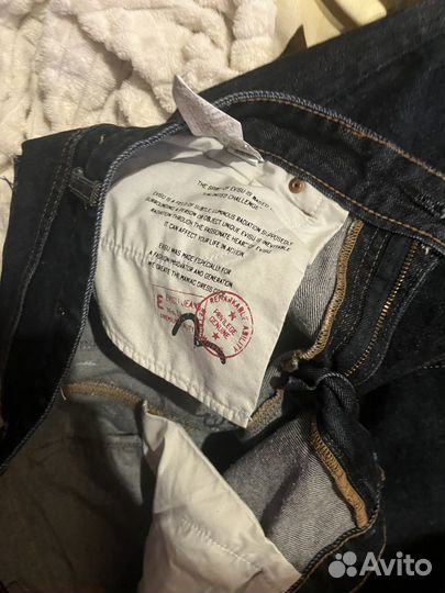 Джинсы evisu