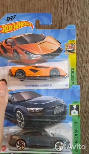 Машинки hot wheels