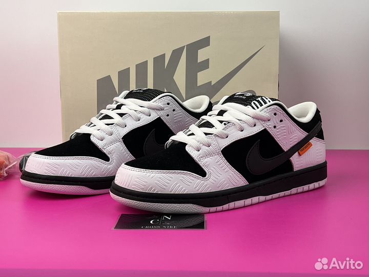 Tightbooth X Dunk Low SB