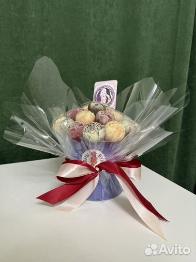 19 пионов из бельгийского шоколада в коробке