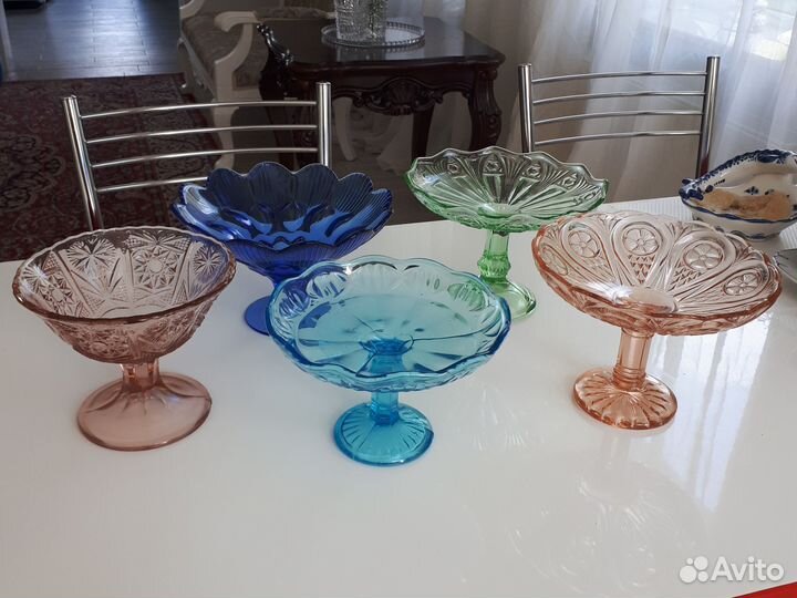 Неман.Ваза,цветное стекло, дхз