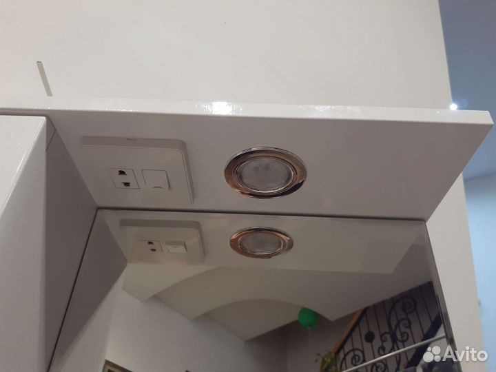 Полка настенная для ванной