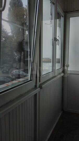 3-к. квартира, 100 м², 2/4 эт.