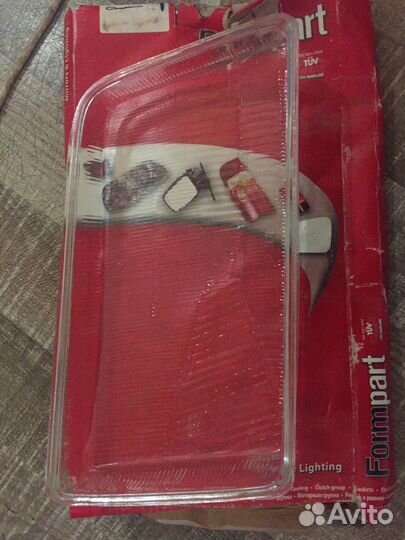 Ауди 100 Стекло правой фары