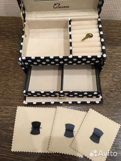 Шкатулка для ювелирных украшений calvani новая