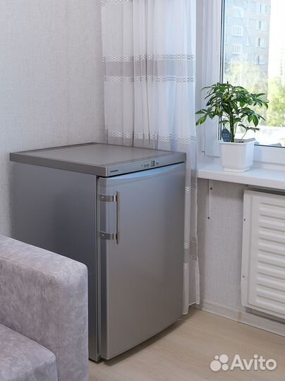 Продам морозильную камеру Liebherr Gsl 1223