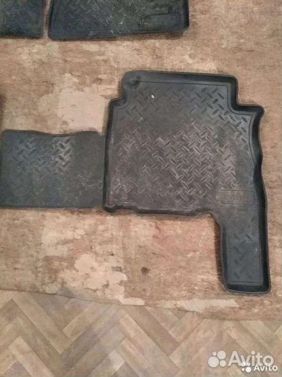 Автомобильные коврики для Hyundai Santa Fe