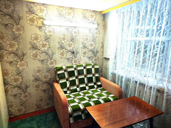 Комната 33,6 м² в 2-к., 1/2 эт.