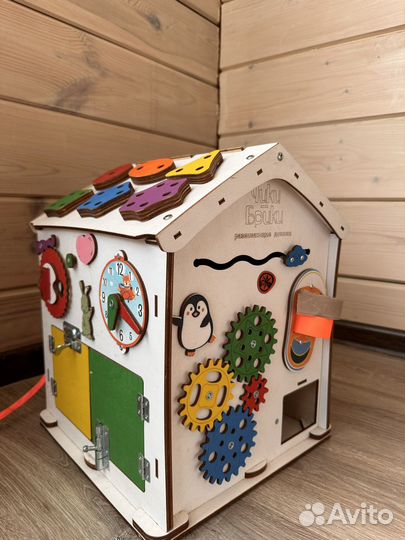 Бизиборд Чики Брики