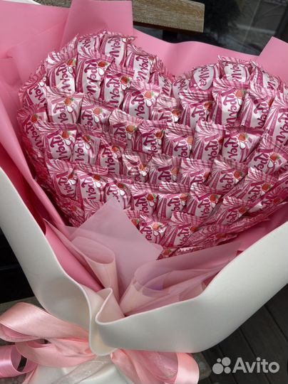 Букет сердце из конфет подарок любимой