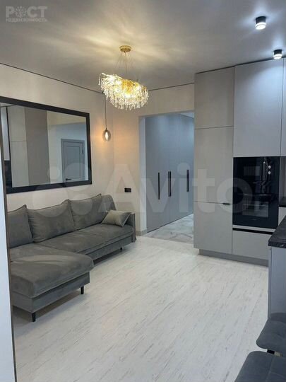 3-к. квартира, 70 м², 1/23 эт.