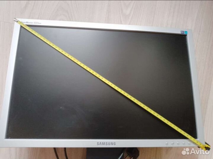 Монитор 24 дюйма Samsung