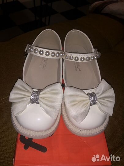 Сандалии для девочки