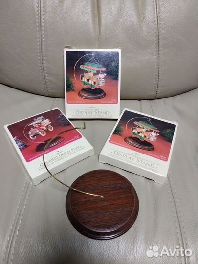 Стенды для фигурок и тарелок