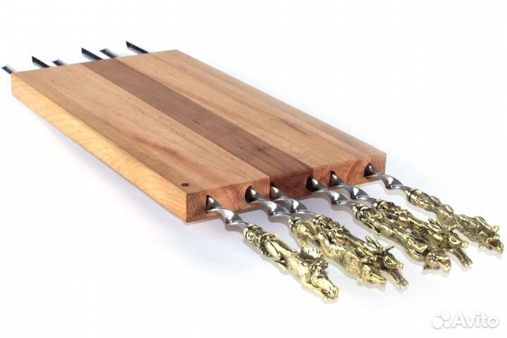 Разделочная доска с шампурами - охотничья