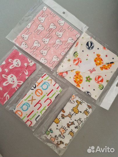 Слюнявчики новые