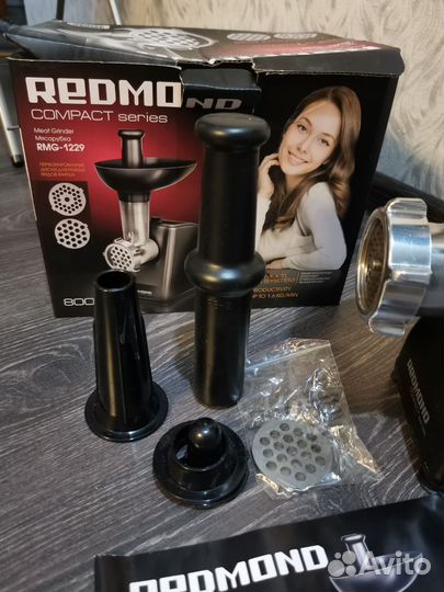 Мясорубка электрическая redmond
