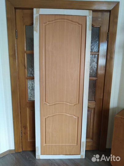 Дверь из массива дерева
