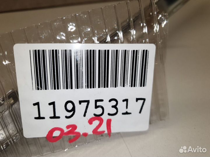 Молдинг решетки радиатора правый Mercedes A-klasse