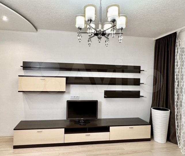 2-к. квартира, 70 м², 5/9 эт.