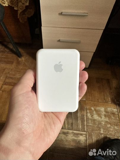 Power bank magsafe (реплика)