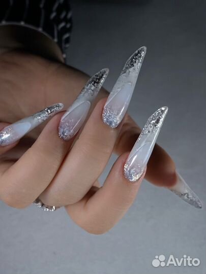 Наращивание ногтей