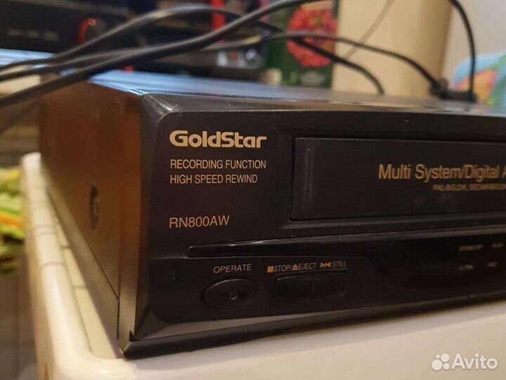 Видеомагнитофон GoldStar