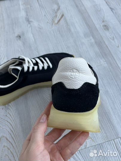 Кроссовки massimo dutti