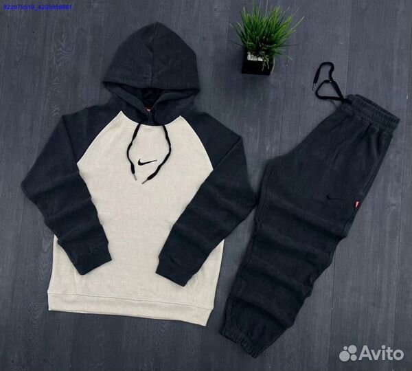 Спортивный костюм Nike