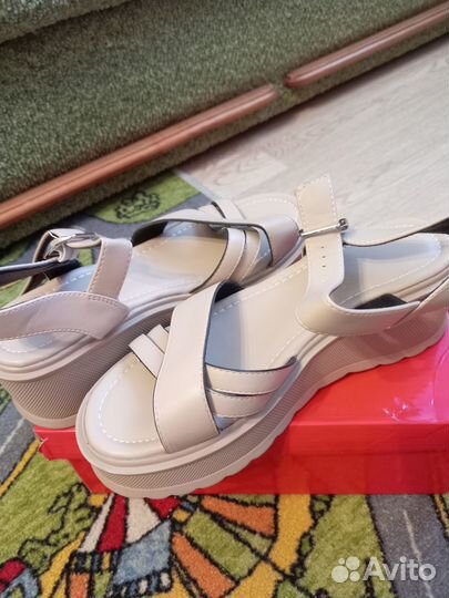 Босоножки женские 37 размер