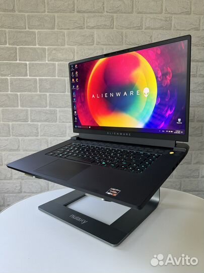 Dell Alienware M17 R5 R7-6800H/32/1TB/RX6700 10GB