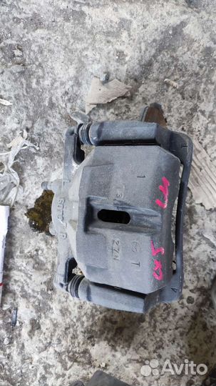 Суппорт тормозной передний левый Мазда CX 5. 12-17