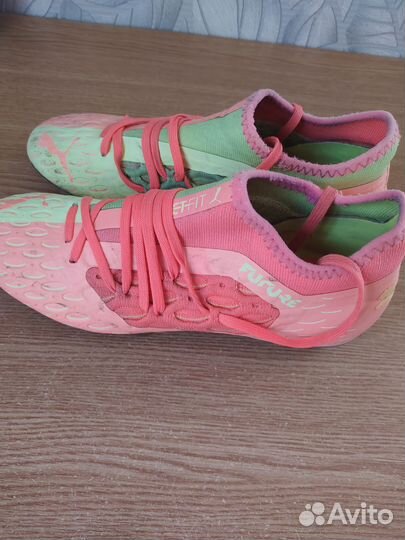 Футбольные бутсы puma future