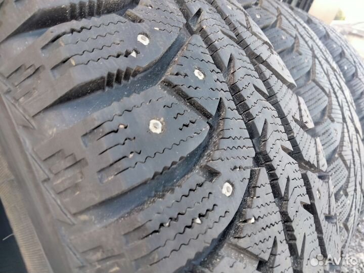 Bridgestone Ice Cruiser 7000S 225/60 R17 99G