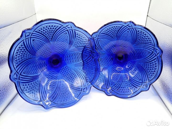 Ваза на ножке Конфетница Цветное Синее Стекло СССР