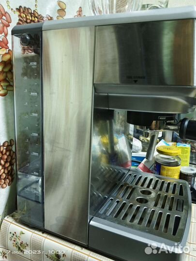 Кофеварка bork c700 рожковая