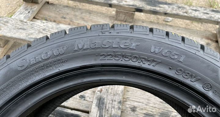 Petlas Snow Master W651 225/50 R17